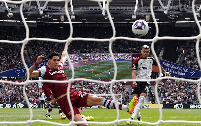 Image for West Ham Demand Big Money for Defender as Barca Come Calling