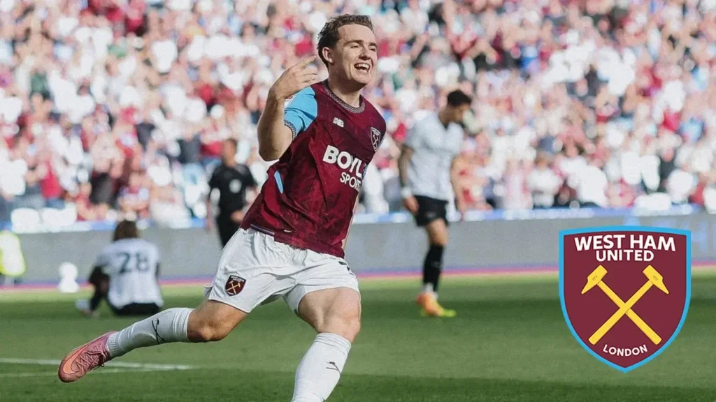 West Ham celebrate their 3-0 Championship victory over Derby County at the London Stadium.