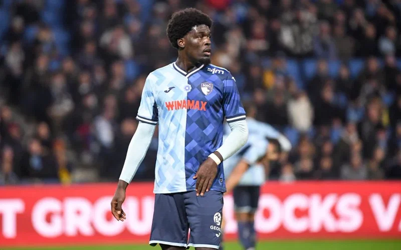 Image for Irons Renew Interest in Towering Defender