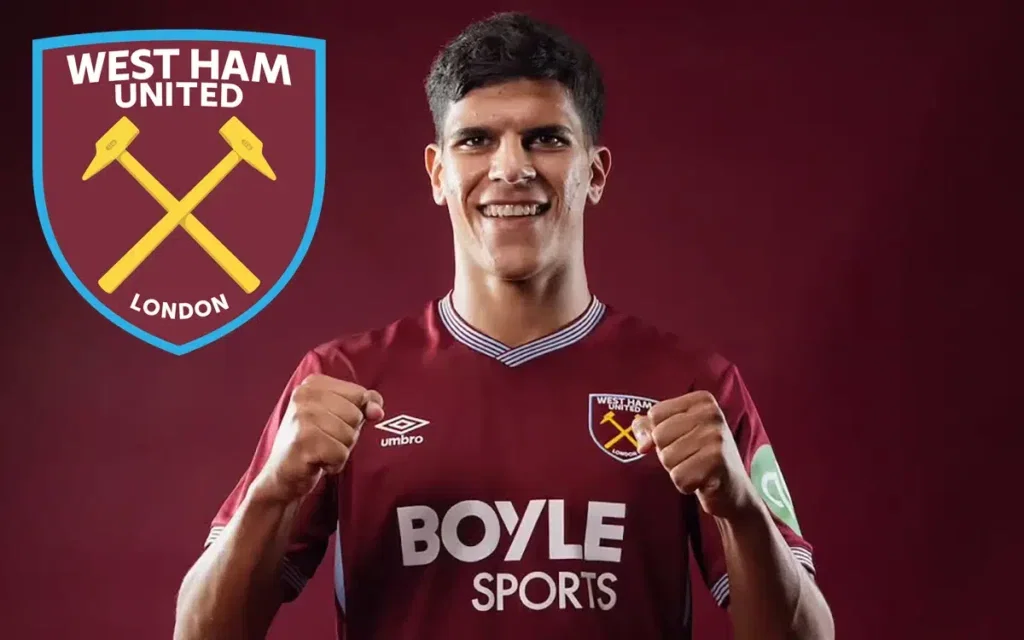 Mateus Fernandes poses in his West Ham kit