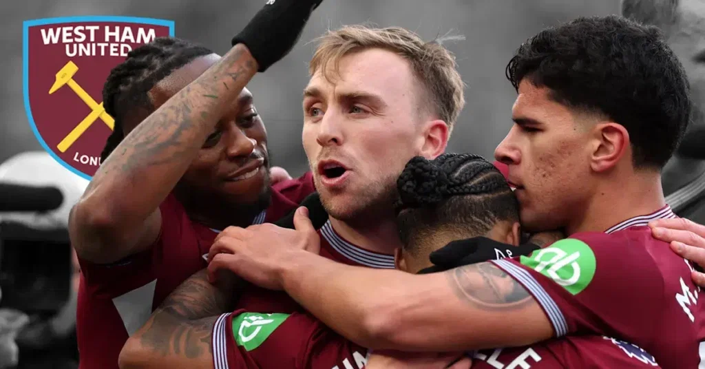 West Ham celebrate after scoring against Sunderland
