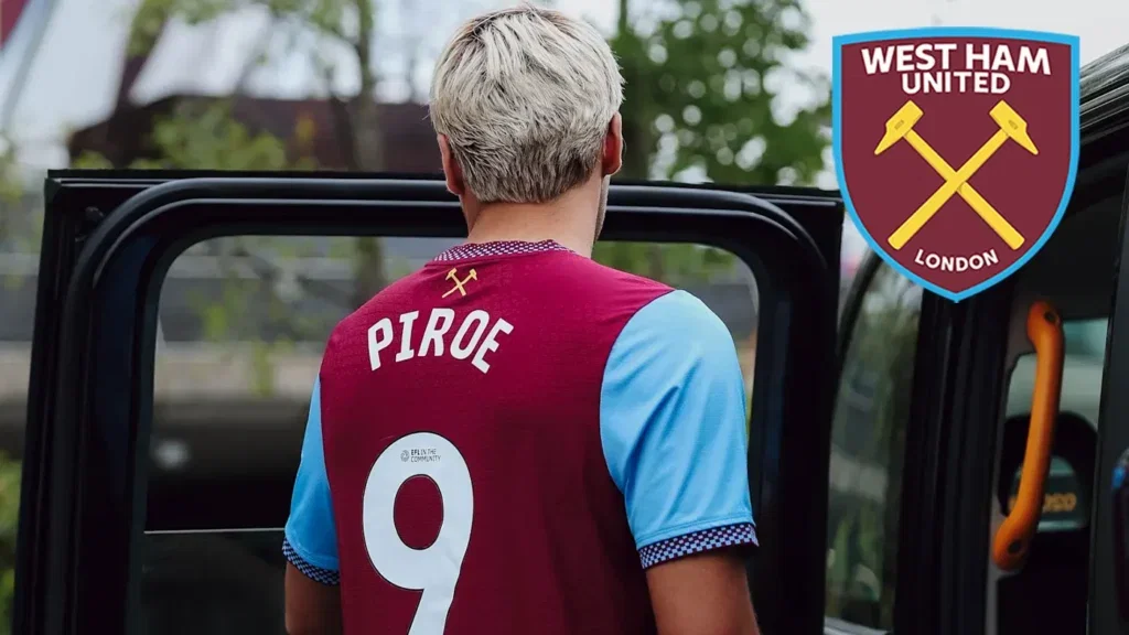 Joel Piroe after completing his move from Leeds United to West Ham United.