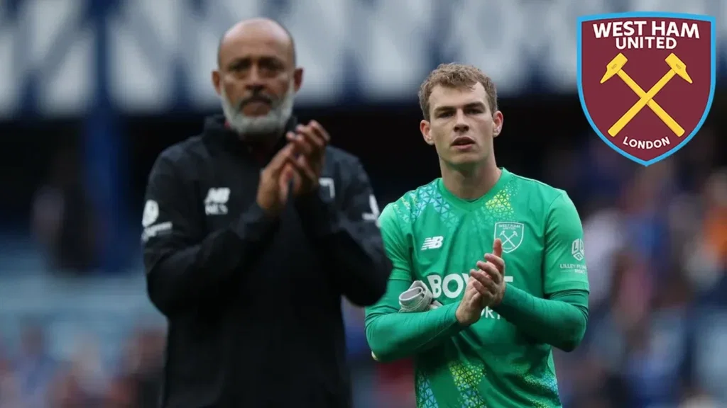 Nuno applauds following West Ham's draw with Rangers