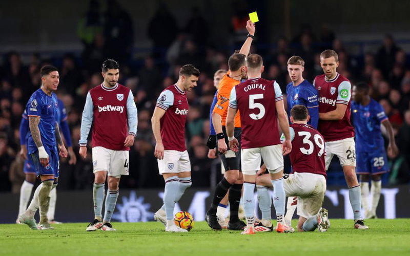 Image for Ref Justice as Chelsea Put Bowen’s Fractured Foot to The Test