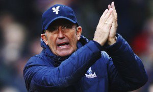 Tony Pulis encourages Crystal Palace