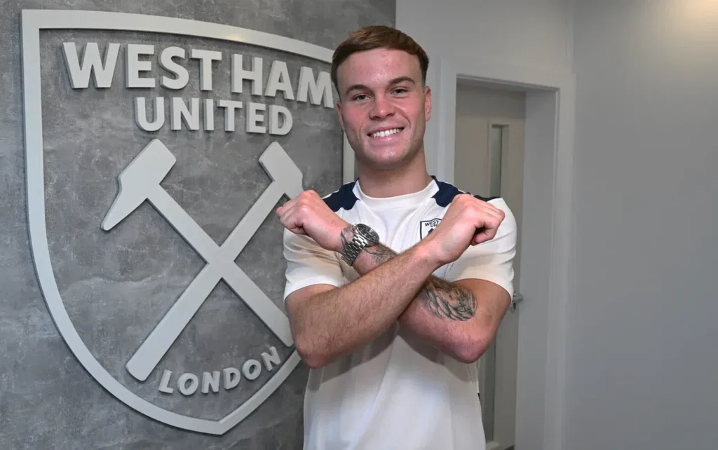 Dan Cummings crossed hammers 