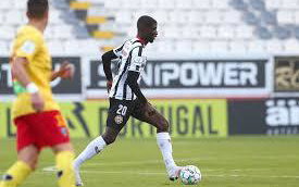 Image for Irons Striker Hunt Heats Up as Arsenal Eye Target